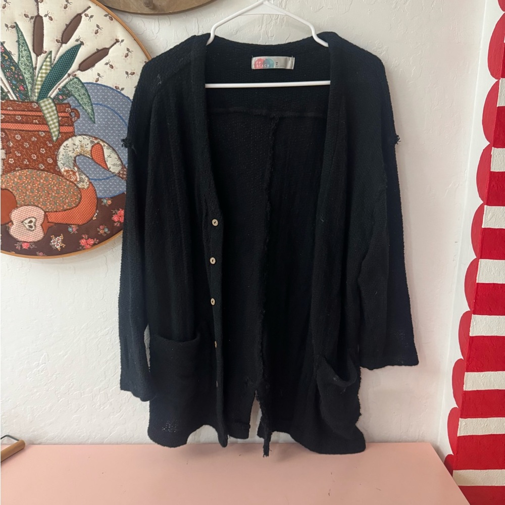 Free People Beach Black Knit Raw Hems Button Open Slit Back Cardigan Sweater XS - Picture 5 of 5